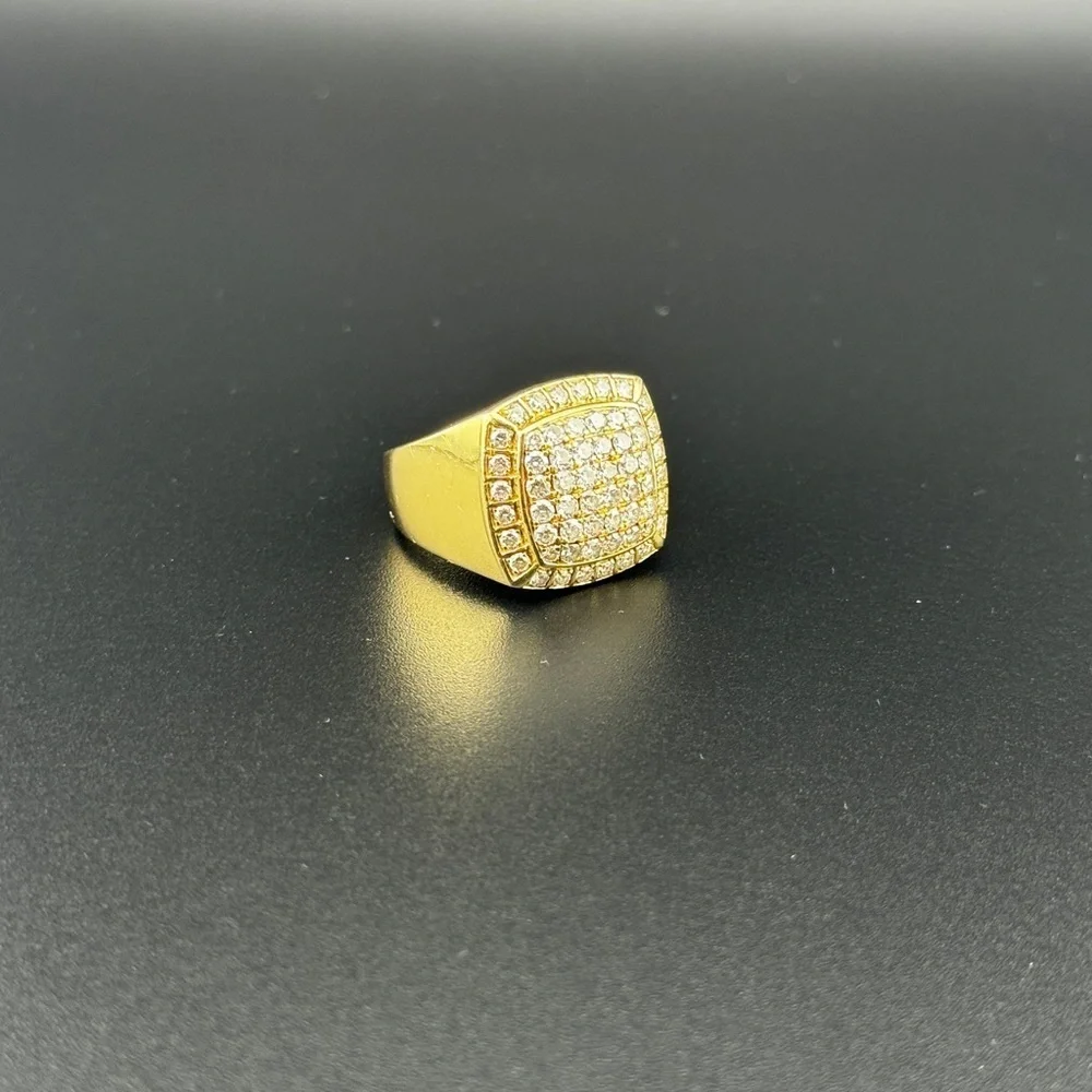 14K Yellow Gold Men’s Diamond Ring Square Cluster Round 2.0 Ct Weights 9.7 Grams